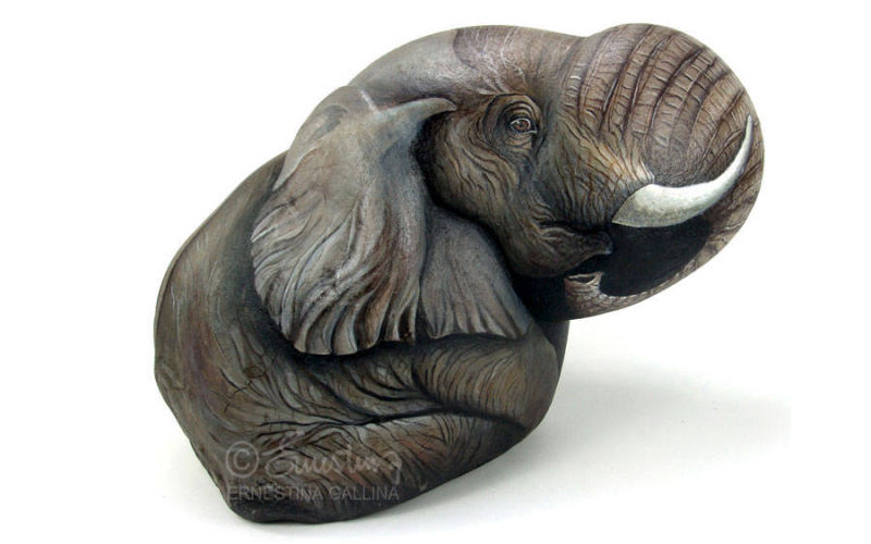 Elefante dipinto su sasso -Arte pietra